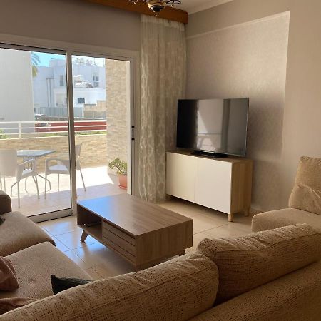 Holiday City Center Apartment Ларнака Екстериор снимка